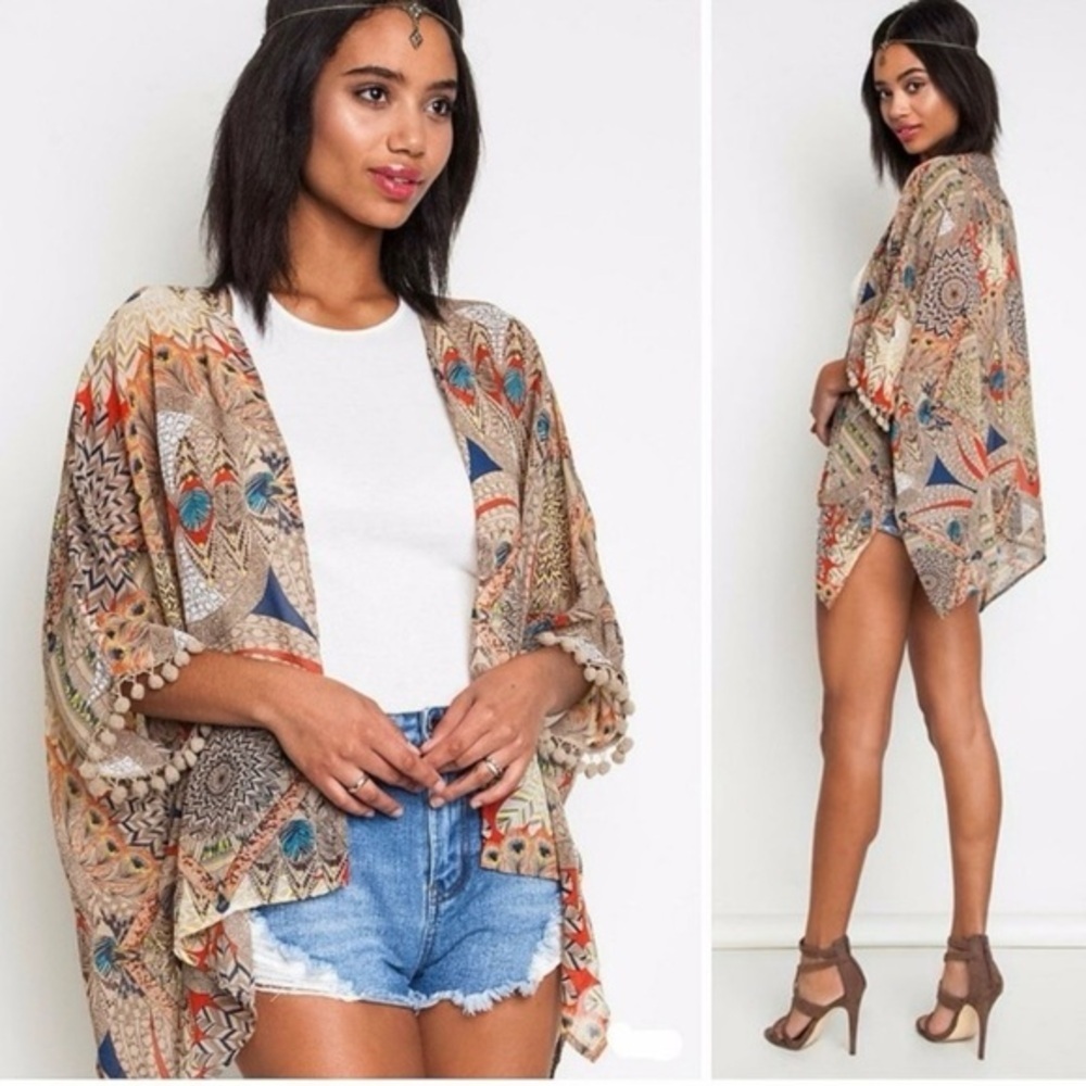 🎉HOST PICK🎉Umgee + USA kimono w/ colourful pattern & little Pom poms on sleeve - Picture 2 of 8